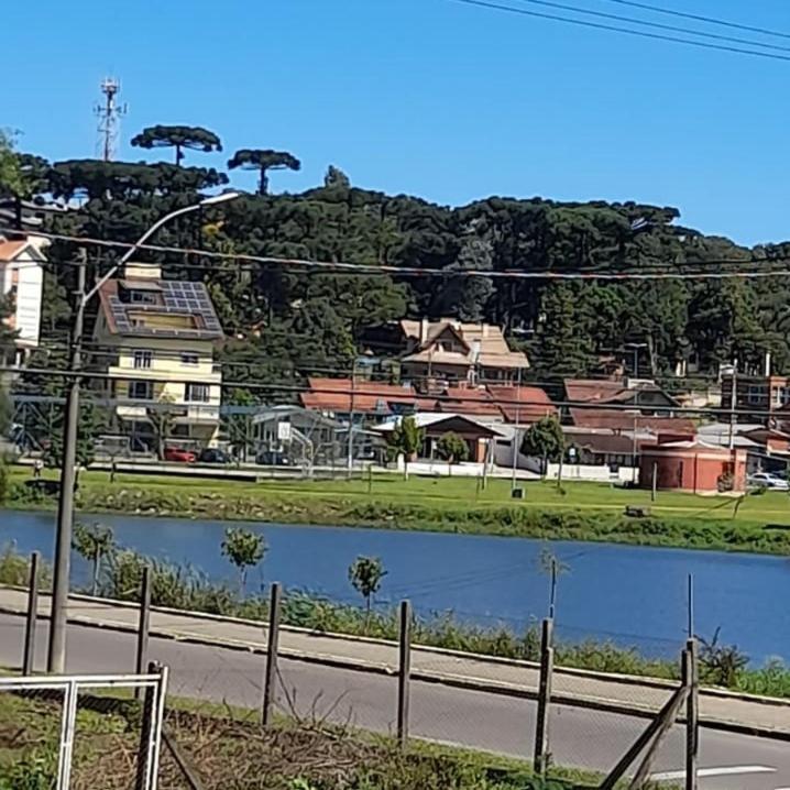 كانيلا Casa Ampla Com Lareira E Churrasqueira المظهر الخارجي الصورة