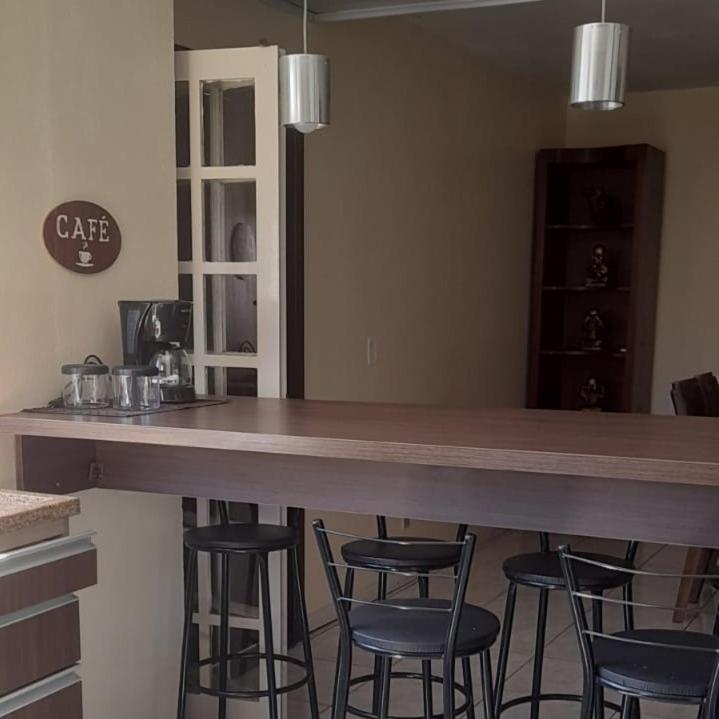 كانيلا Casa Ampla Com Lareira E Churrasqueira المظهر الخارجي الصورة